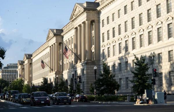 决定货币需求的因素有哪些，决定货币需求的因素有哪些英文（美国经济离实质性衰退有多远）