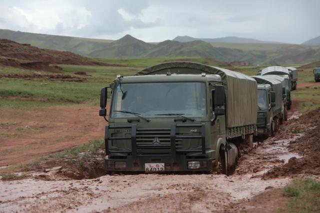 四省藏区是哪四省，四省藏区是什么（川藏汽车兵：车辙向西生长）