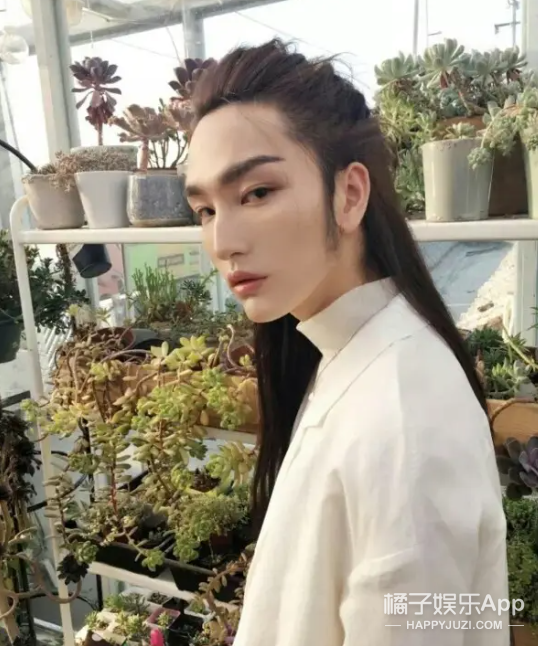 微博关注的人怎么取消，微博怎么加人（还记得网红星野吗？他被抓了）