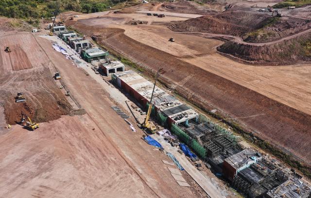 新建重庆至黔江铁路建设加速推进，<新华全媒+>新建重庆至黔江铁路建设加速推进