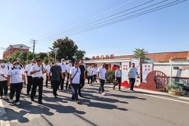 中国石油华东大学继续教育，中国石油大学排名（<华东>教育帮扶内蒙古科左后旗培训班学员走进徐村交流学习）