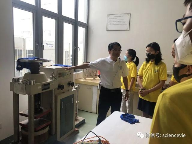 什么是土的三相组成，土的三相组成为( )（“万丈高楼平地起”地质科学探究公益营活动精彩回顾）