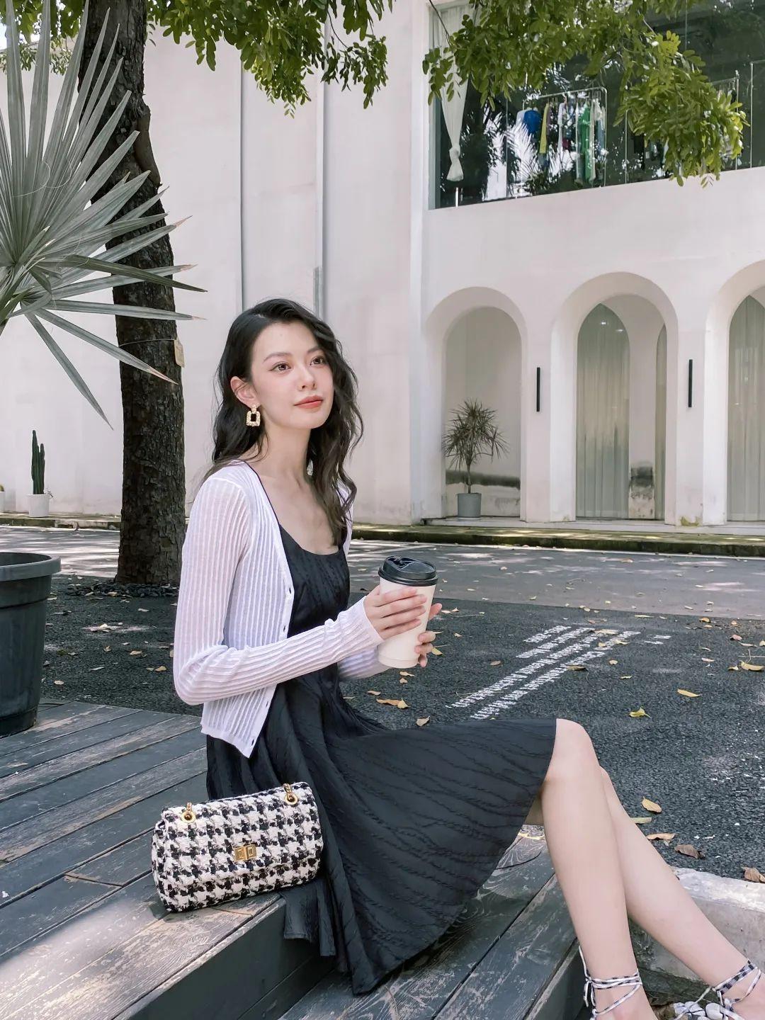 搭配衣服的软件(上传衣服图片自动搭配app)