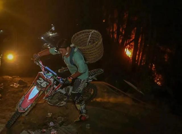 裹路地是什么意思，裹路地的作者（原来你是这样的重庆人）