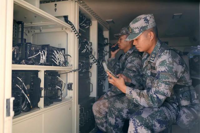 鏖战大漠，指挥保障显神威，千里戈壁打一地名