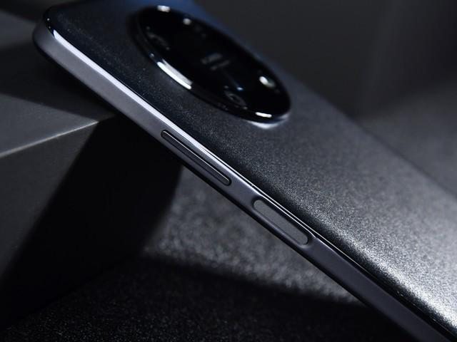 爱奇艺怎么调亮度，爱奇艺亮度怎么调（Z世代人群的购机新选择）