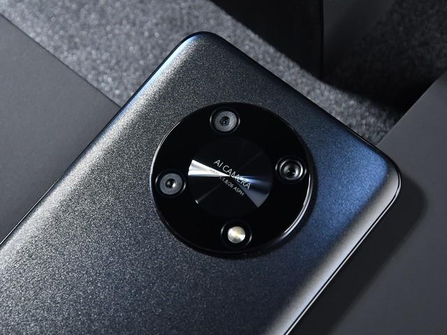 爱奇艺怎么调亮度，爱奇艺亮度怎么调（Z世代人群的购机新选择）