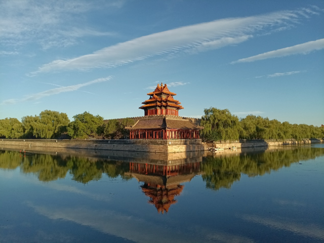 爱奇艺怎么调亮度，爱奇艺亮度怎么调（Z世代人群的购机新选择）