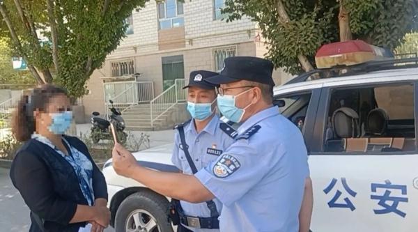 中加两笔是什么字，中加两笔变成什么字（”真假民警面对面PK）