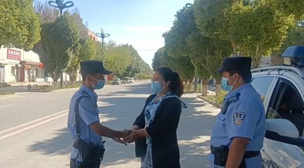 中加两笔是什么字，中加两笔变成什么字（”真假民警面对面PK）