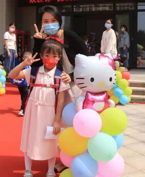 开学祝福语八个字，大学祝福语 八个字（开学第一天各学校“花式”迎接新生）