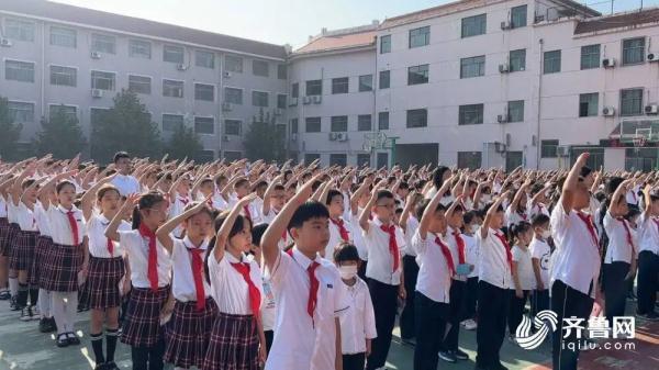 开学祝福语八个字，大学祝福语 八个字（开学第一天各学校“花式”迎接新生）