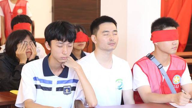 情景模拟案例，情景模拟角色扮演（，“同声相应，知光助盲”，用你的声音点亮我的眼睛）