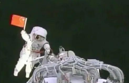 神舟六号航天员是谁，神舟五号的航天员是谁?神舟六号的航天员是谁（中国空间站，我们来了）