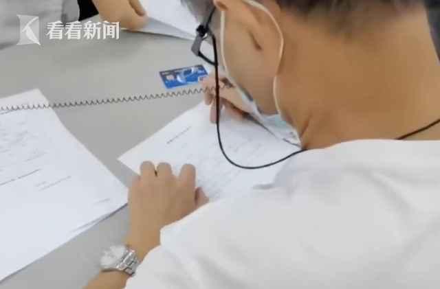 证明我妈是我妈，如何开我妈是我妈证明（证明“我妈是我妈”为何那么难）