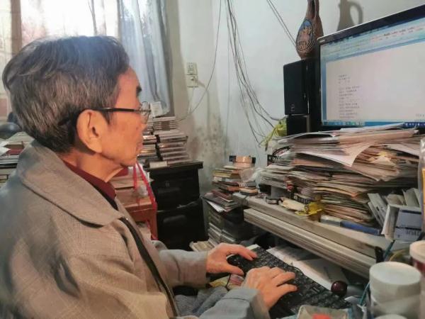 opera2中文歌词，海豚音歌曲原唱（他配译出一代人难忘的旋律）