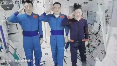 中国空间站有多大，中国空间站离地球有多少公里（中国空间站，“感觉良好！”）