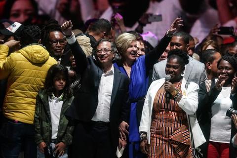 马克斯简介，马斯克个人资料简介（哥伦比亚副总统弗朗西娅·马克斯）