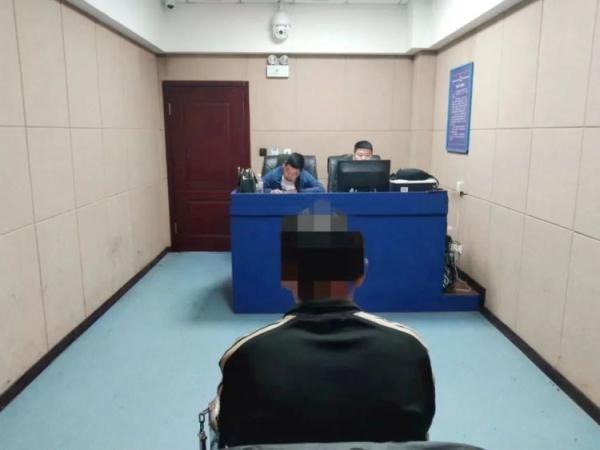 如何查一个人在哪上班，怎么查到个人家庭住址（涉案金额30余万元）