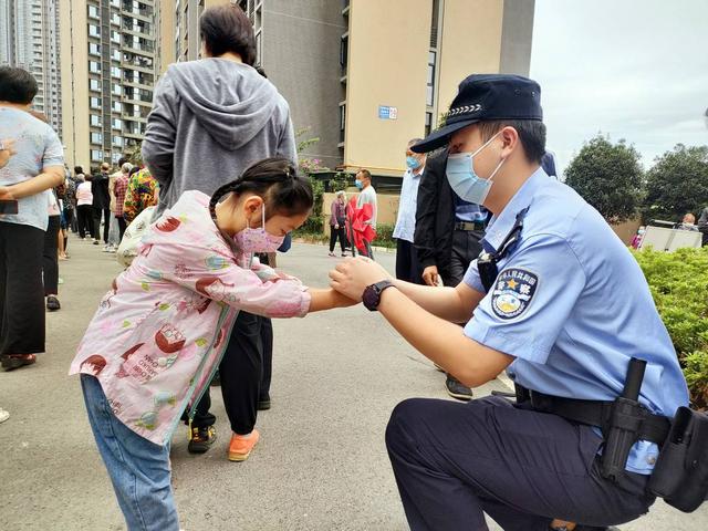 奖励你一朵小红花，送你一朵小红花主题曲是什么歌（感谢向“疫”而行的你们）