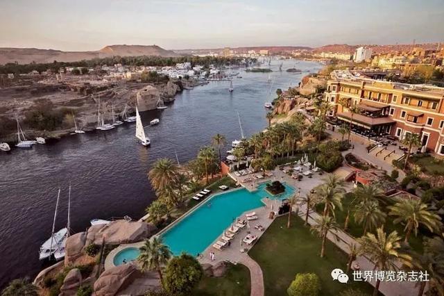 埃及阿布辛贝神庙的简介资料以及历史和迁移，埃及的阿布辛贝神庙供奉的是（神庙可以“逃亡”）