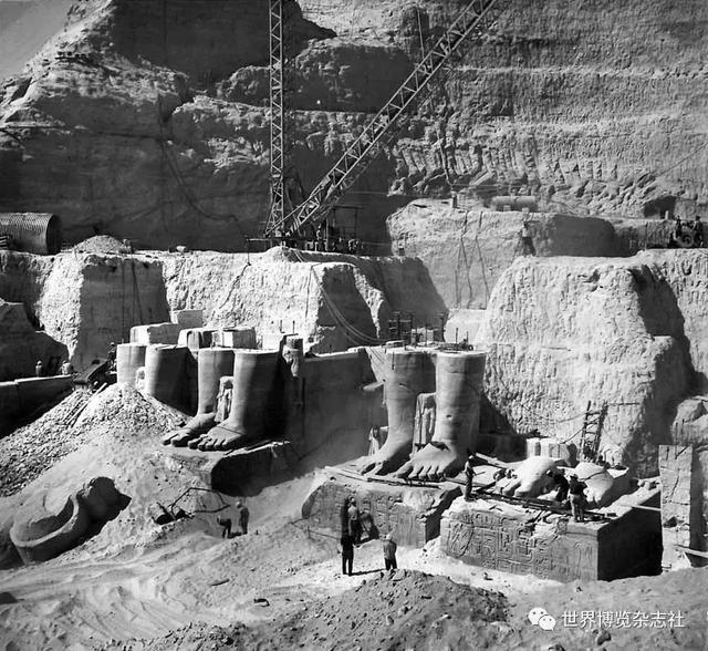 埃及阿布辛贝神庙的简介资料以及历史和迁移，埃及的阿布辛贝神庙供奉的是（神庙可以“逃亡”）