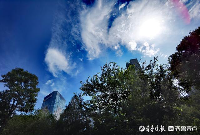 什么的白云，什么的白云像什么（天空中轻盈飘荡的白云）