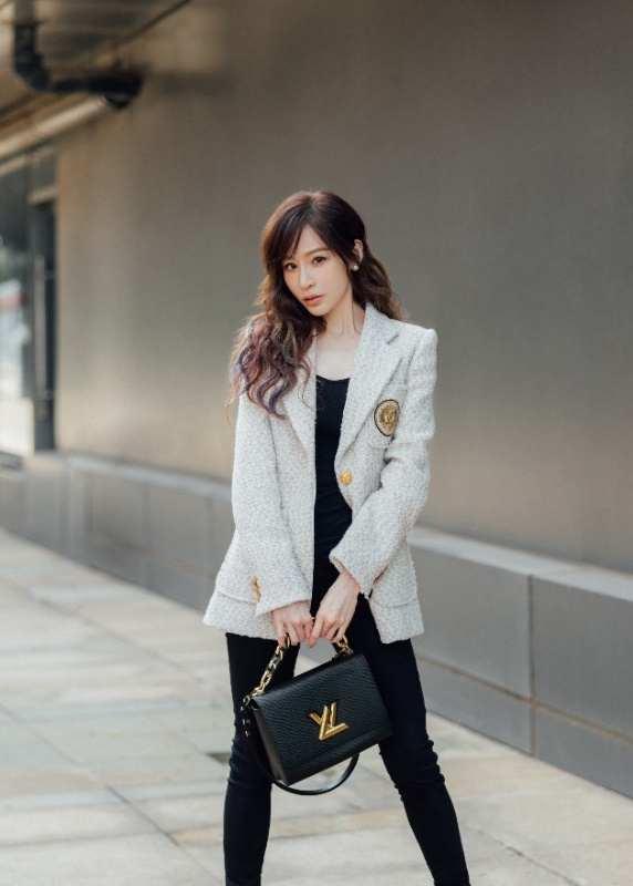 女装夹克外套新款图片，女装夹克外套款式图（路易威登初秋女装夹克系列引领时尚潮流）