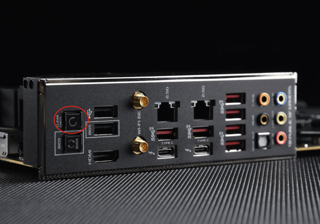 主板电池怎么拆，台式机主板电池怎么拆（重置电脑BIOS的两种方法）