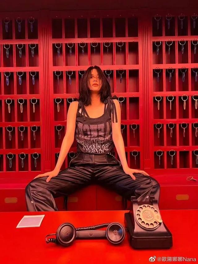 只涂隔离霜可以吗，化妆只涂bb霜不涂隔离霜可以吗（最近带小花上热搜的人）