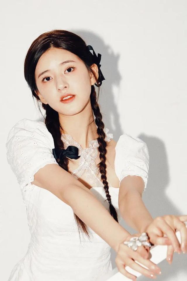 只涂隔离霜可以吗，化妆只涂bb霜不涂隔离霜可以吗（最近带小花上热搜的人）