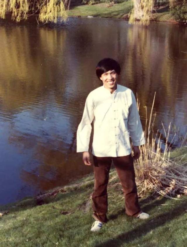 16年前的回忆写作背景，十六年前的回忆写作背景是什么（，《豹迹》，巫鸿，有关木心的记忆）