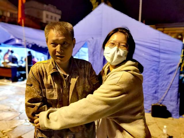 优质QQ封面背景图/分都分了，和好干什么……，QQ空间封面背景图（开栏语，谢谢你，每一个你）