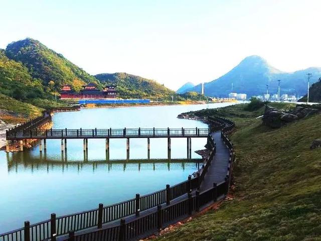 防城港市有哪些旅遊景點呢,防城港市有哪些旅遊景點呢自駕遊(防城港