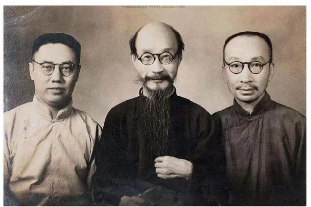 抖音草稿箱的视频怎么保存到手机，抖音草稿箱里的视频怎么保存到相册（京口“第一楼”遗韵香如故）