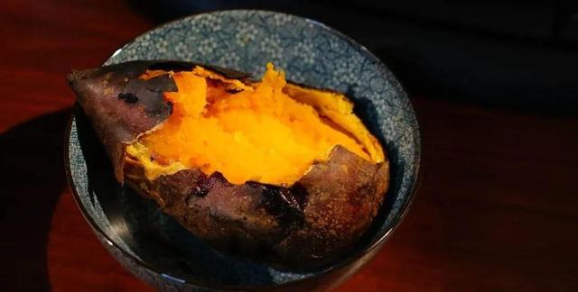 如期而至和如约而至的区别，如期是什么意思（今日白露，带孩子感受初秋美好）