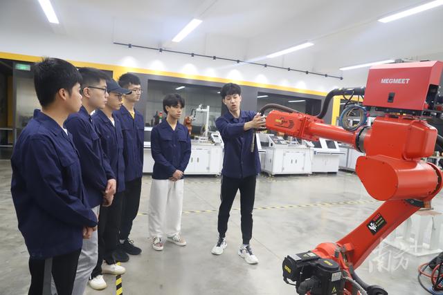 广东省建设职业技术学院，广东建设职业技术学院怎么样（广东理工职业学院获批省域“双高计划”建设院校）