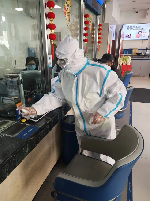 银行什么时候开门 银行什么时候开业，银行开门时间和关门时间（天山农商银行26家网点正式恢复营业）