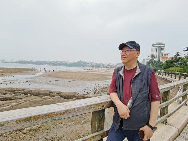 丁玲代表作初中课文，丁玲代表作（乐为他人做嫁衣——一个老编辑的人生感悟︱江花）