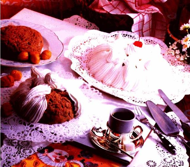 6英寸蛋糕多大够几个人吃，6英寸的蛋糕多大（张爱玲的西点店②︱谁家的栗子粉蛋糕）