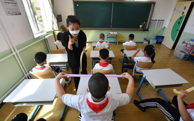 基础教育包括哪些阶段，我国基础教育包括哪些阶段（在特殊教育专业学生心里种下一颗热爱的种子）