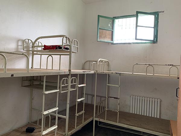 油漆多久能干，油漆多久能干透（一所“差生学校”的教育实践）