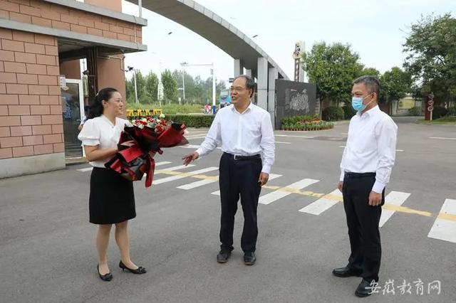教师慰问一线教育工作者，省委教育工委、省教育厅走访慰问一线教育工作者