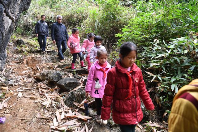 2021年2月节日有哪些 2021年2月节日大全，传统、法定、国际、24节气（10年200多张肖像5万多张照片）