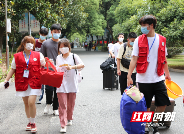 长沙环保职业技术学院，长沙环境保护职业技术学院是公办还是民办大学（长沙环保职院：护航迎新季）