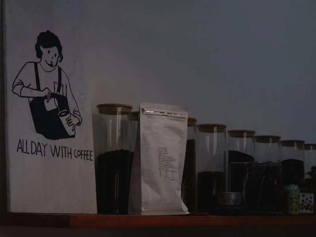 女性适合开什么店，女生适合开的三种店（在小县城开网红店）