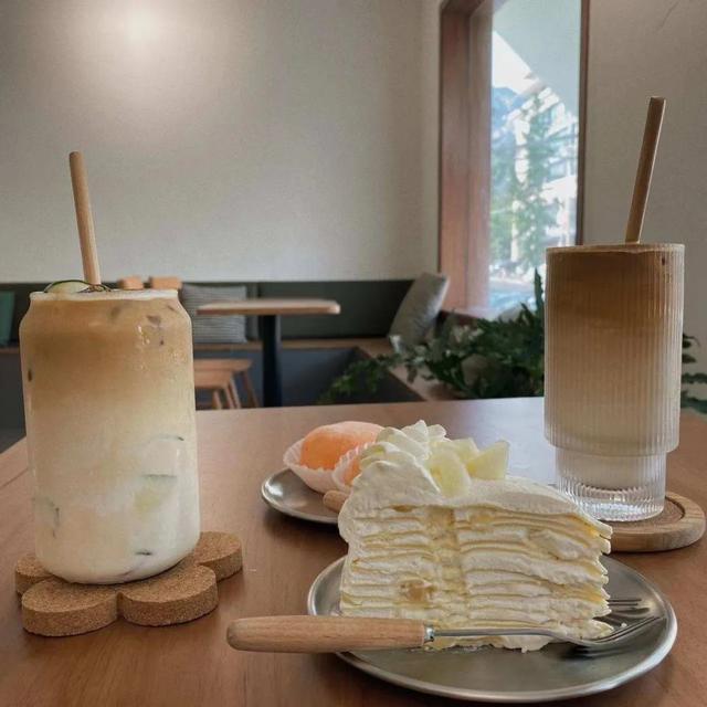 女性适合开什么店，女生适合开的三种店（在小县城开网红店）