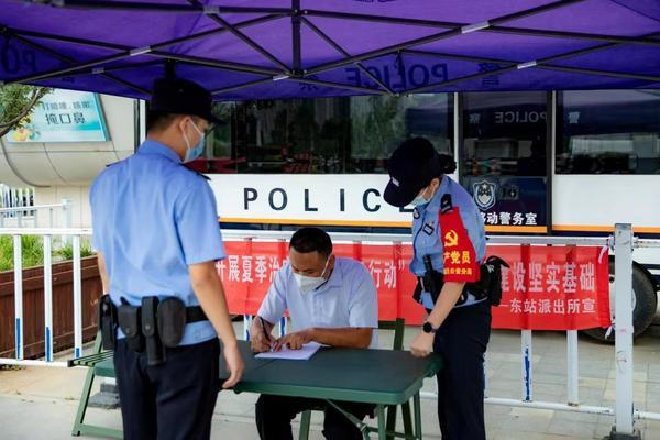 郑州高铁枢纽站，郑州高铁枢纽规划（客流“高峰”中守望团圆路）