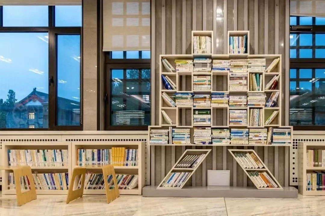 北京大学图书馆(北大图书馆是怎样的)