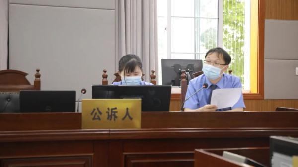 15周岁16虚岁能办银行卡吗，15岁16岁能办银行卡吗（找的“兼职”竟是出售银行卡）